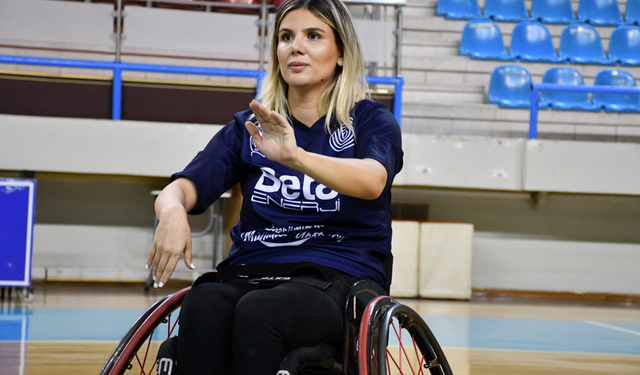Kazayla tekerlekli sandalyeye mahkum oldu, basketbol hayatını değiştirdi