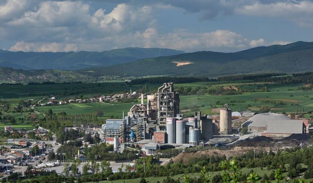 OYAK Çimento’dan Üst Üste 4. Sektör Liderliği