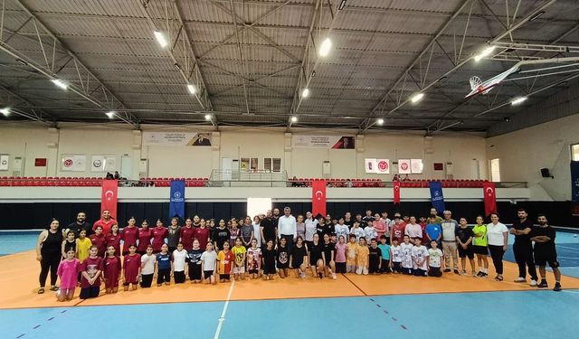 Adana’da Hentbol Turnuvası düzenlendi
