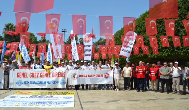 Adana'da Toplu sözleşme görüşmelerinde taleplerini karşılayamayan memurlar iş bıraktı