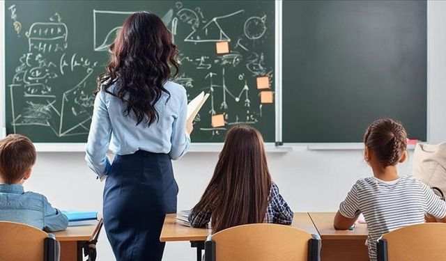 Uzman ve başöğretmenlik başvuruları için takvim açıklandı: Eğitim 1 Eylül'de başlıyor