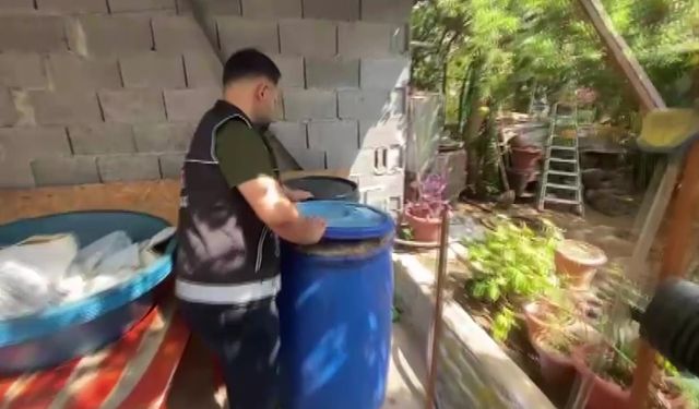 Adana’da 2 bin 930 litre kaçak İçki ele geçirildi: 3 gözaltı