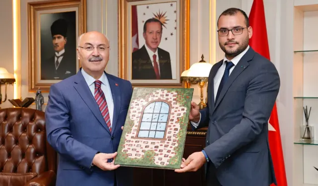 Bağımlılıklardan Uzak Yaşam İçin Yeşilay Heyeti Valiyle Görüştü