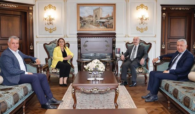 CHP Adana Milletvekilleri, Vali Köşger ile Bir Araya Geldi