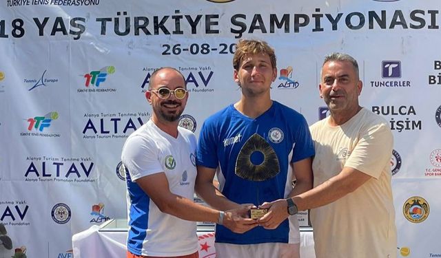 Türkiye Şampiyonları ATDSK’dan: Adana’nın Raketleri Zirvede