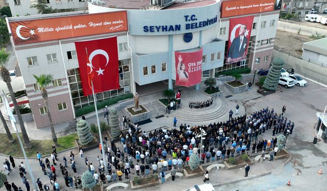 Seyhan Belediyesi 10 Kasım'ı Saygı ve Minnetle Andı