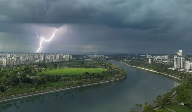 Meteoroloji Adana’yı uyardı: Sağanak ve hortum riski