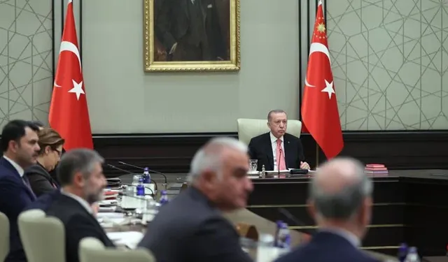 Kabine bugün toplanıyor: Gündemde fon soruşturması var