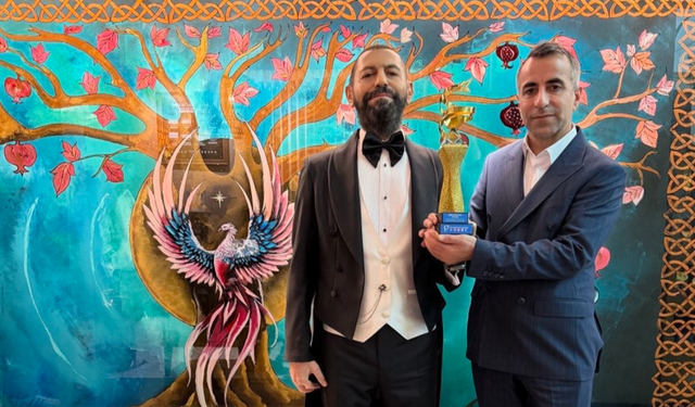 Akif Manaf’a İsveç’ten “Global Peace Prize” ödülü