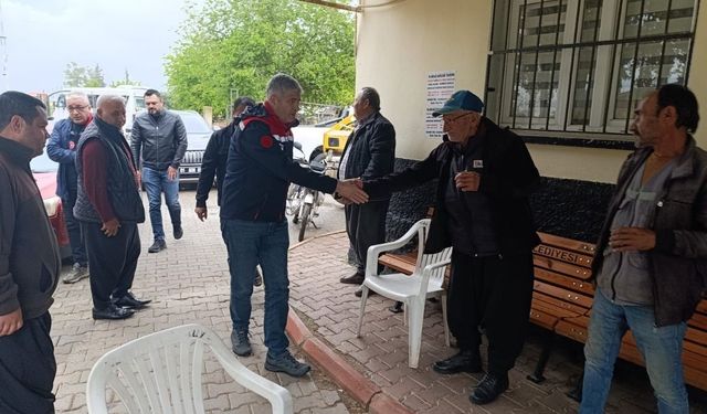 Adana İl Tarım Müdürü Bayazıt sahada üreticilerle buluştu