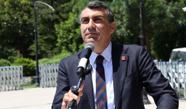 Anıl Tanburoğlu, Yeni Parti'nin Adana Kurucu İl Başkanı oldu