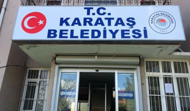 Karataş Belediyesi'nden sahipsiz köpekler için yeni uygulama