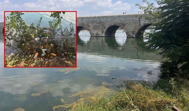 Adana'ya yakışmayan görüntü! Seyhan nehri çöplerle kaplandı