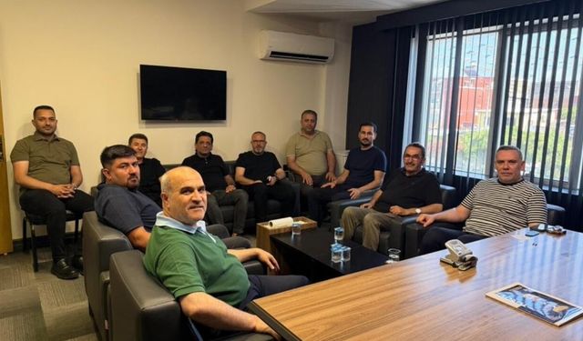 Doğru'dan AK Parti Adana İl Başkanlığı'na ziyaret