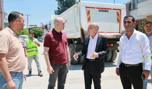 Başkan Vekili Boyraz sahada: Yenidoğan mahallesi’nde asfalt mesaisi