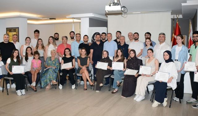 Adana’da bir ilk: Dental mentör programı mezunlarını verdi