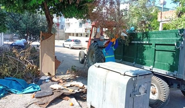 Ekipler Ceyhan'ın dört bir yanında sahada