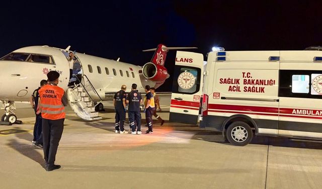 Endonezya'da yaralanan Türk vatandaşı hava ambulansıyla Adana'ya getirildi