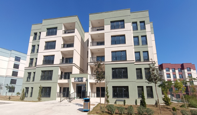 Adana'da TOKİ teslim heyecanı devam ediyor