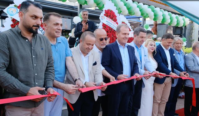 Mersin'de Sir Winston Pub görkemli törenle hizmete açıldı