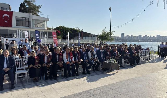 SBÜ Adana Tıp Fakültesi'nde 71 öğrenci mezun oldu