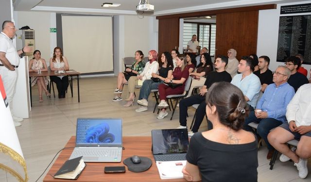 Adana'da diş hekimlerine psikolojik dayanıklılık eğitimi