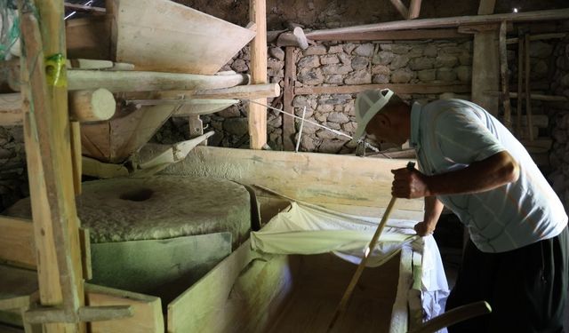 Adana'daki 500 yıllık tarihi değirmen tam 5 asırdır durmadan çalışıyor