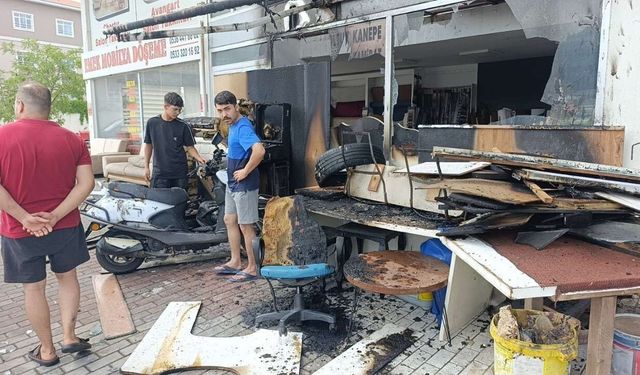 Balkondan atılan yanan bez atölyeyi küle çevirdi!