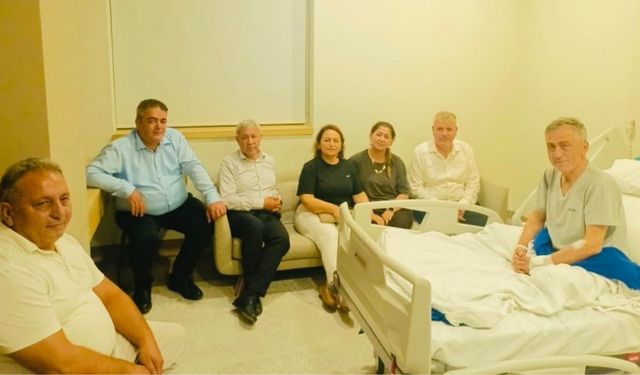 CHP heyetinden Başkan Ahmet Aktürk'e geçmiş olsun ziyareti