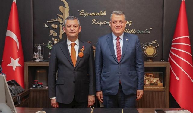 CHP'li  Barut'tan Adanalılara çağrı: "Özgür Özel'i birlikte karşılayacağız"