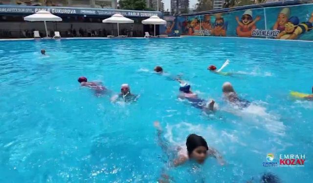 Çukurova Belediyesi'nden geleceğin yüzücülerine anlamlı destek