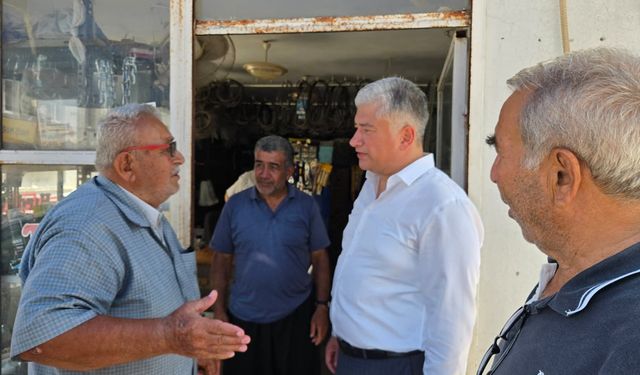 DEVA'lı Kısacık'tan Karataş çıkarması! Esnafın sorunlarını dinledi