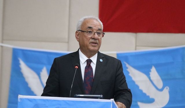 DSP Genel Başkanı Aksakal Adana'da konuştu: "Hizmetin partisi olmaz"