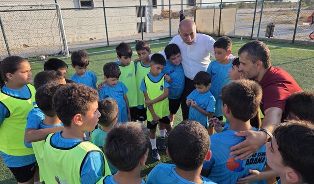 Başkan Altıok, minik futbolcularla buluştu
