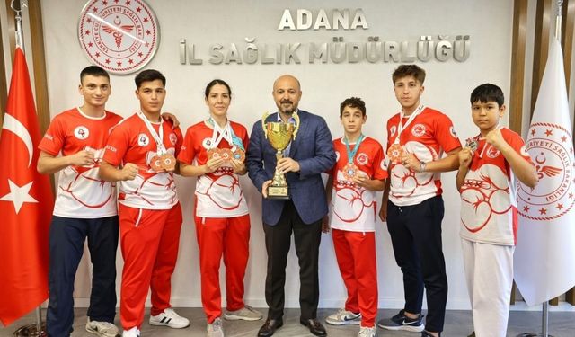 İl Sağlık Müdürü Nacar, kick boks şampiyonlarını ağırladı