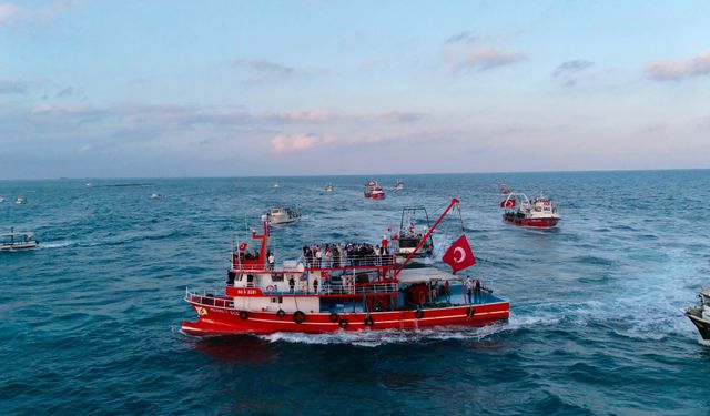 Karataş'ta Kabotaj Bayramı renkli görüntülerle kutlandı