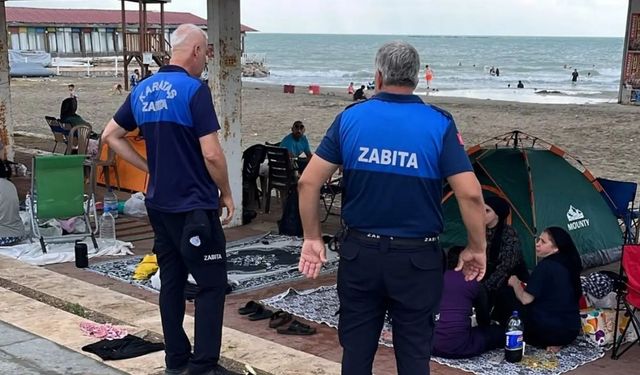 Karataş'ta sahilleri kirletenler yakın takipte! Zabıta ekipleri sahaya indi