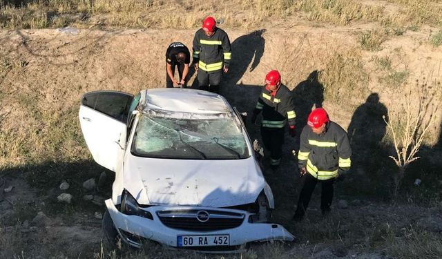 Konya-Adana yolunda faciadan dönüldü: 1'i bebek 3 yaralı