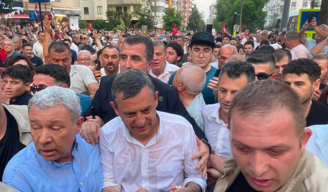 Özgür Özel Adana'da : Akçatekir'in ardından Çukurova’da dev kortej