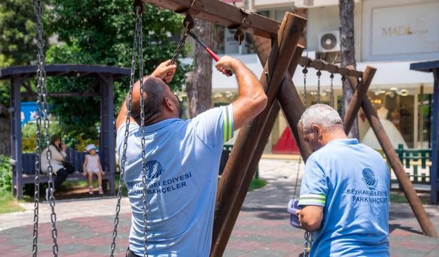 Seyhan Belediyesi harekete geçti! Parklar yenilendi, esnafa çevre uyarısı yapıldı