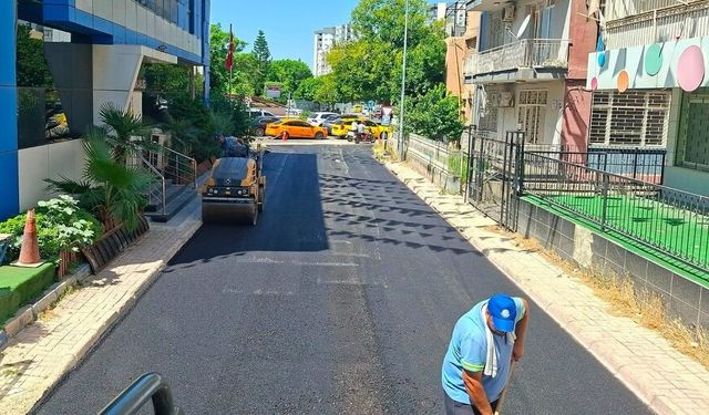 Seyhan'da yol konforu artıyor: Kurtuluş mahallesi yeni asfaltına kavuştu