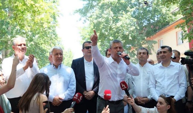 Tanburoğlu: "Adana umudun ve halk iradesinin yanında oldu"