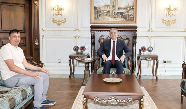 Vali Yavuz Şehit Ömer Halisdemir'in kardeşini ağırladı