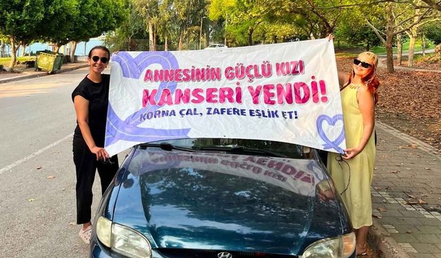 Adana’da 24 yaşındaki hemşire kanseri yendi: Sevincini konvoyla kutladı