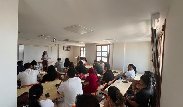 Adana’da yeni evlenecek çiftlere kapsamlı eğitim