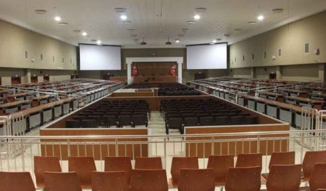 Silivri’de kritik bekleyiş sona erdi: Mahkeme kararları okuyor
