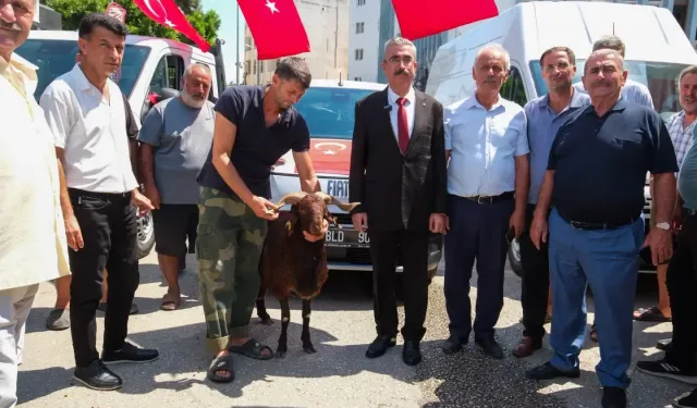 Başkan Karataş duyurdu: "Kendi öz kaynaklarımızla 4 yeni aracı hizmete sunuyoruz"