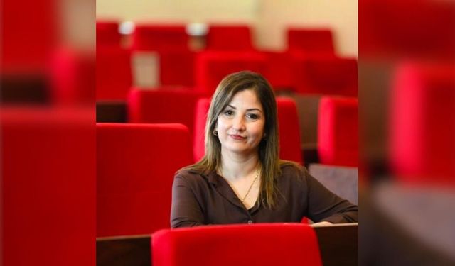 Derya Selim CHP’den istifa ederek Yeni Parti'ye geçti