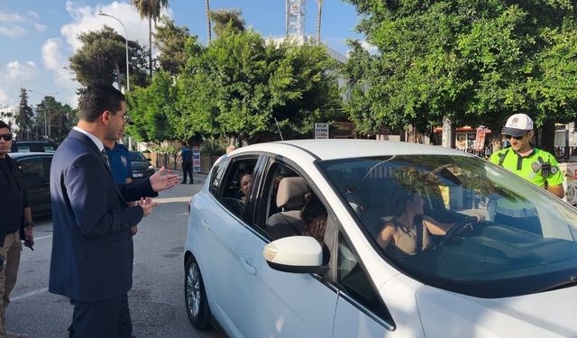 Kaymakam Vekili Onu, trafik uygulamasını yerinde inceledi