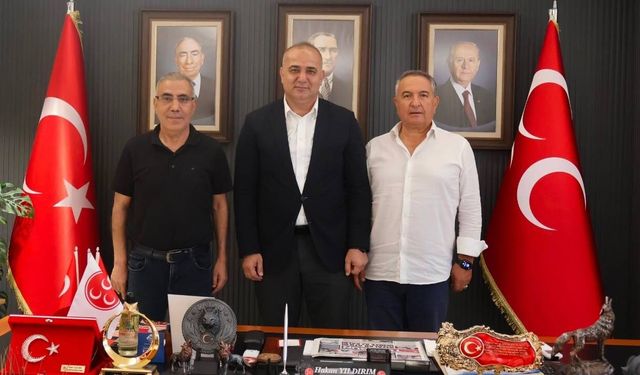 MHP Adana İl Başkanlığı'nda Mahmut Çelikcan ve Kutfedi Kılıç ağırlandı